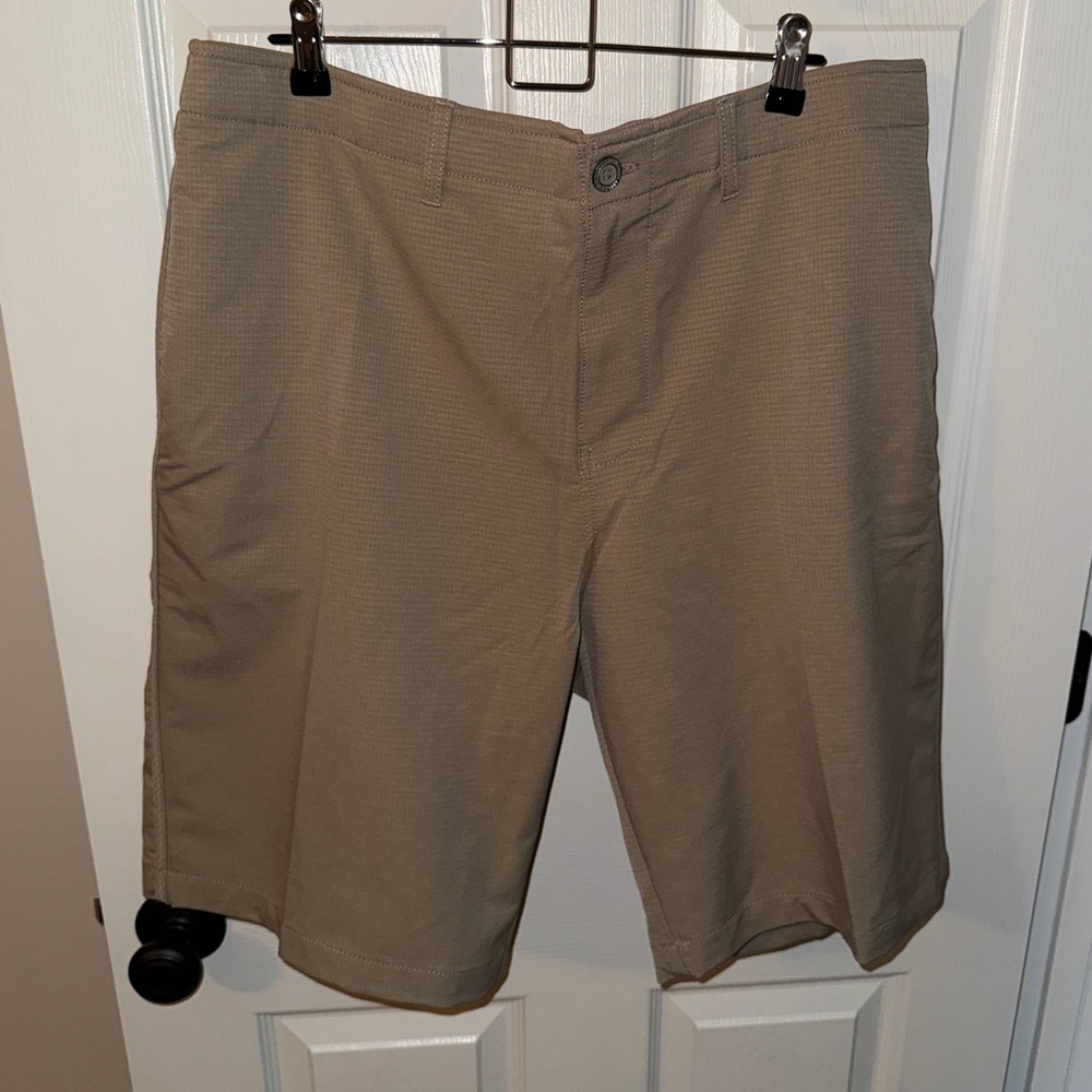 BKE Men’s Tan Flat Front Shorts Casual Style